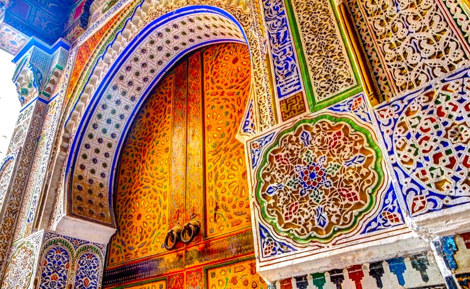 The Art of Decoration in Moroccan Architecture: A Journey Through Craftsmanship and Culture